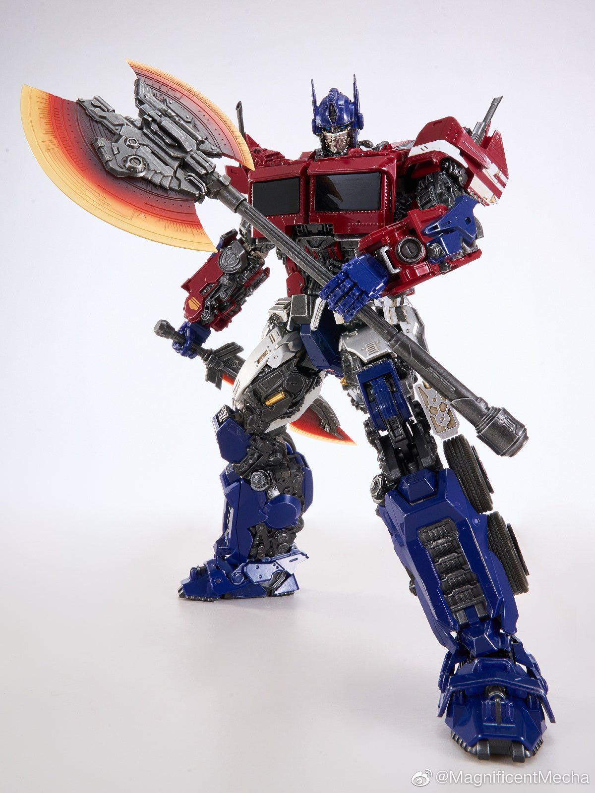 Magnificent Mecha MM01 Optimus Prime 30cm Transformable Action Figure