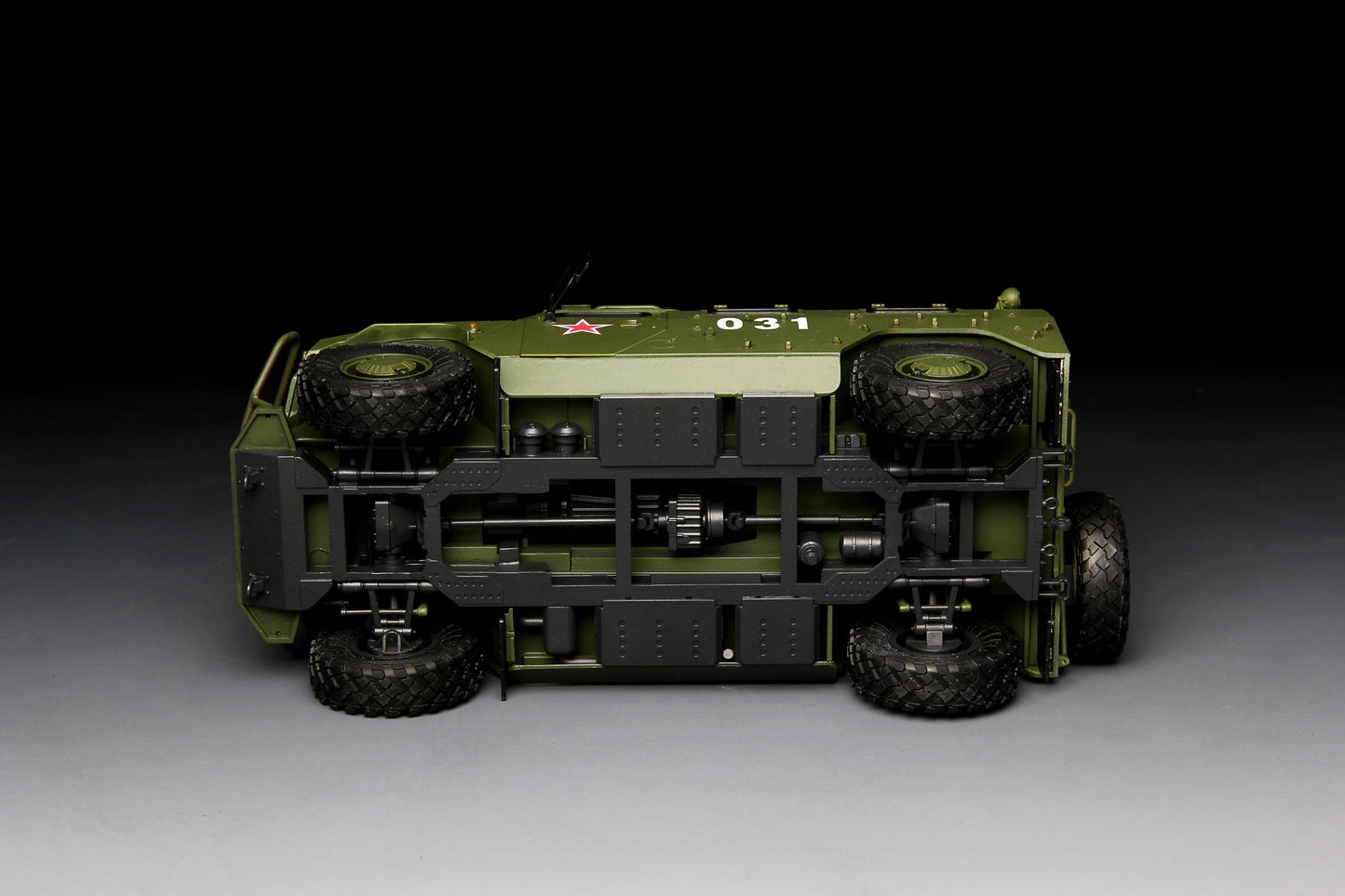 Meng 1/35 RUSSIAN ARMORED HIGH-MOBILITY VEHICLE GAZ-233014 STS “TIGER” Plastic Model Kit VS-003