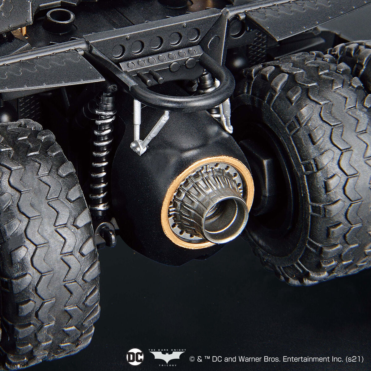 [In Stock] Bandai Batmobile (2005 Nolan Batman Begins Ver.) 1/35 Scale Plastic Model Kit
