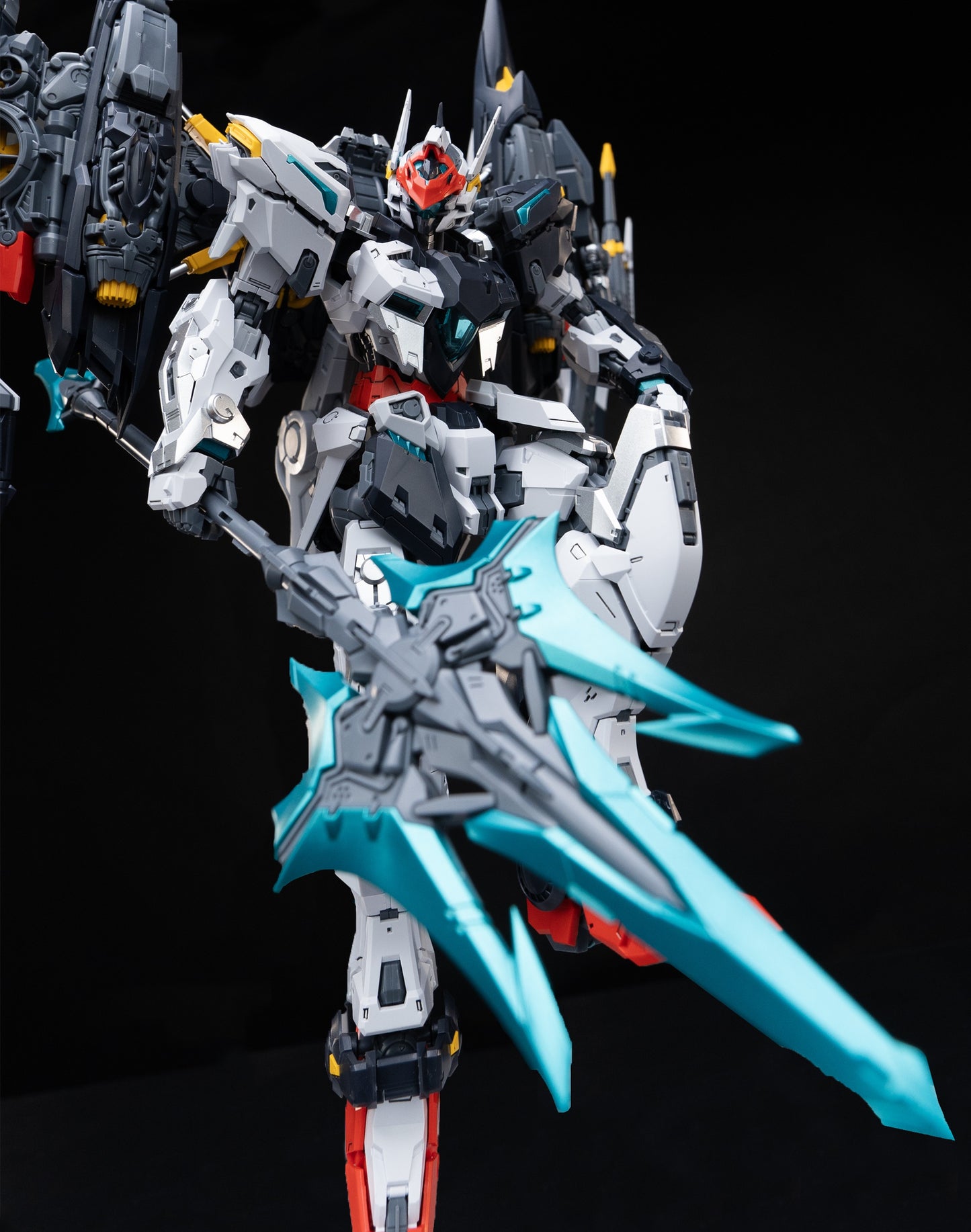 [Pre-order] In Era+ 1/100 MG size Thunderbolt Ltd Edt Ver. 21cm Model Kit
