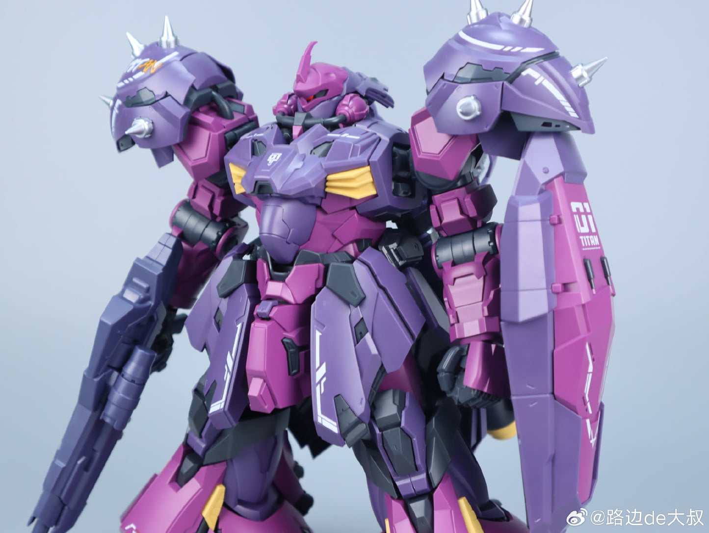 [Pre-order] MechaArk 1/100 MG Size Titan 25cm Plastic Model Kit