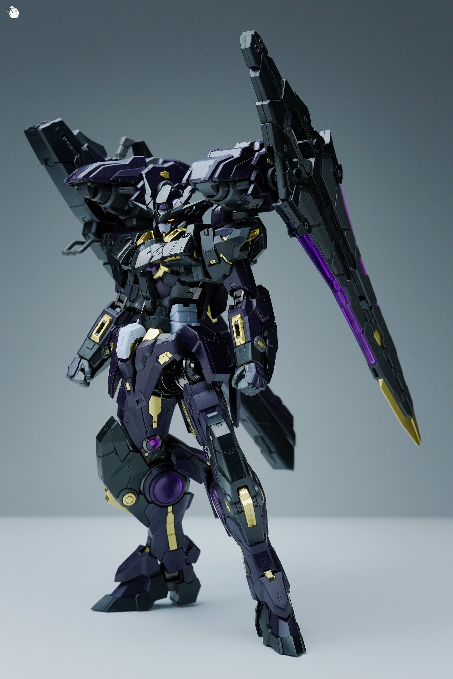 [Pre-order] Iron Toys 1/100 Star Fall 22cm Model Kit Alloy Skeleton & LED Lights