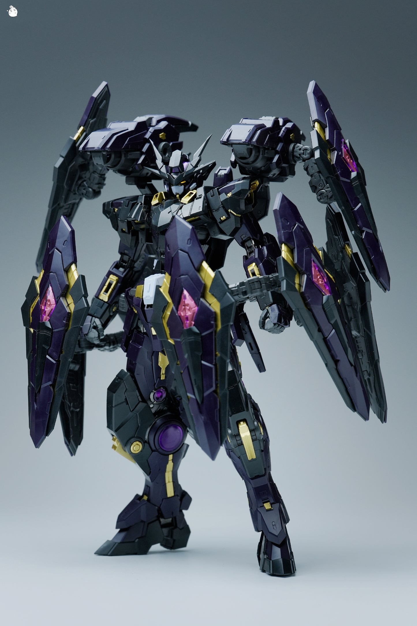 [Pre-order] Iron Toys 1/100 Star Fall 22cm Model Kit Alloy Skeleton & LED Lights