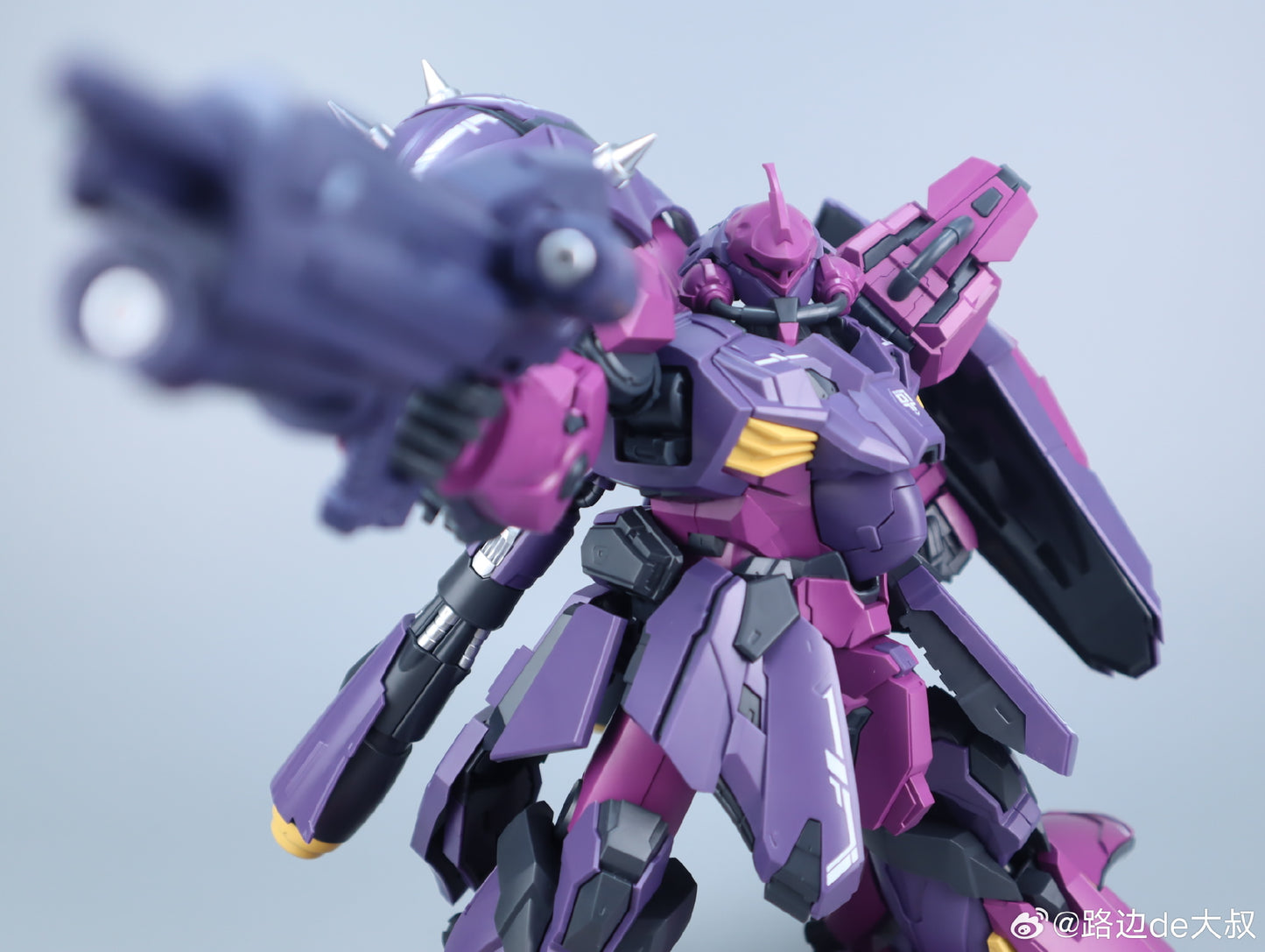 [Pre-order] MechaArk 1/100 MG Size Titan 25cm Plastic Model Kit