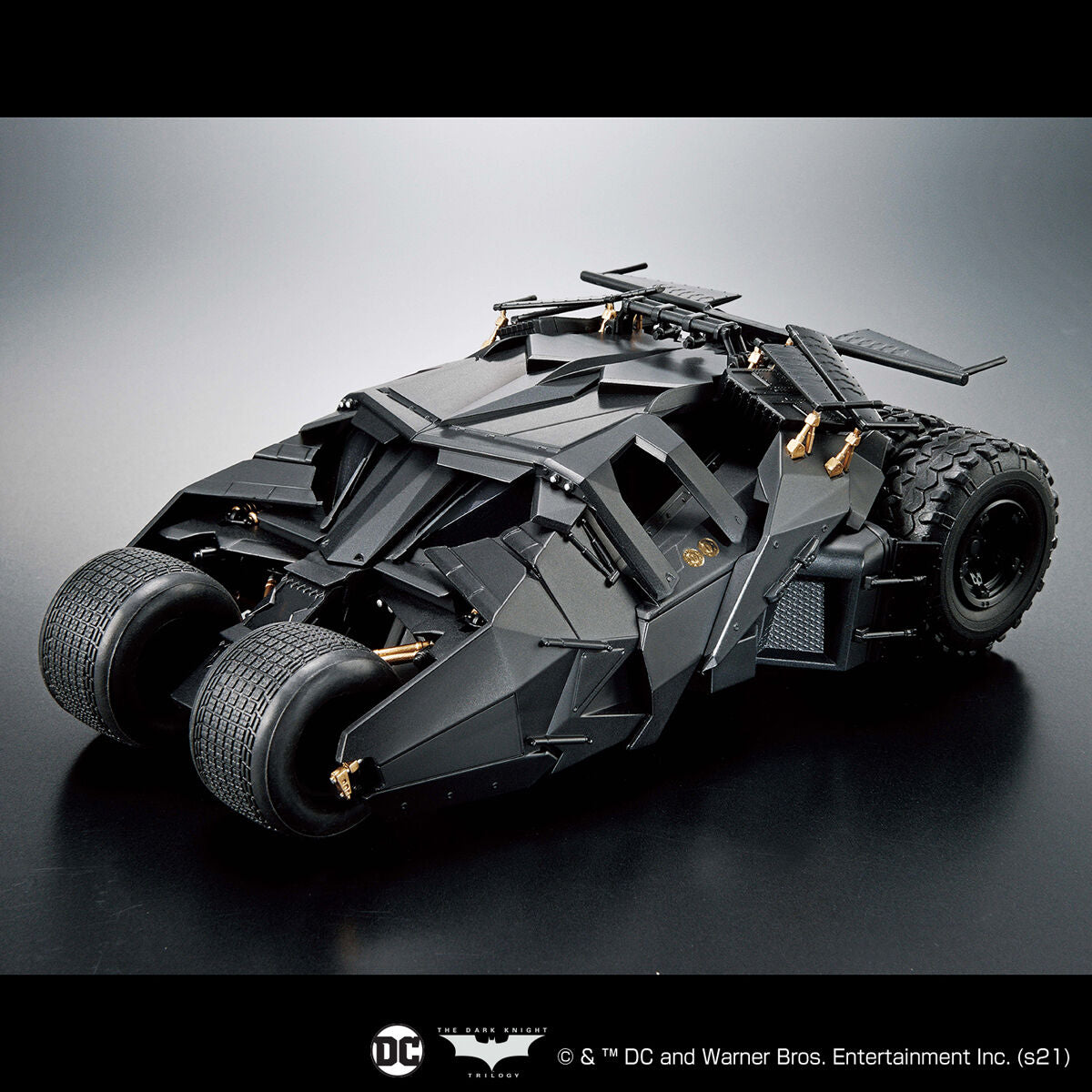 [In Stock] Bandai Batmobile (2005 Nolan Batman Begins Ver.) 1/35 Scale Plastic Model Kit