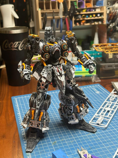 Axis Model Solomon 1/100 Kshatriya 22cm Model Kit w/LED Kit