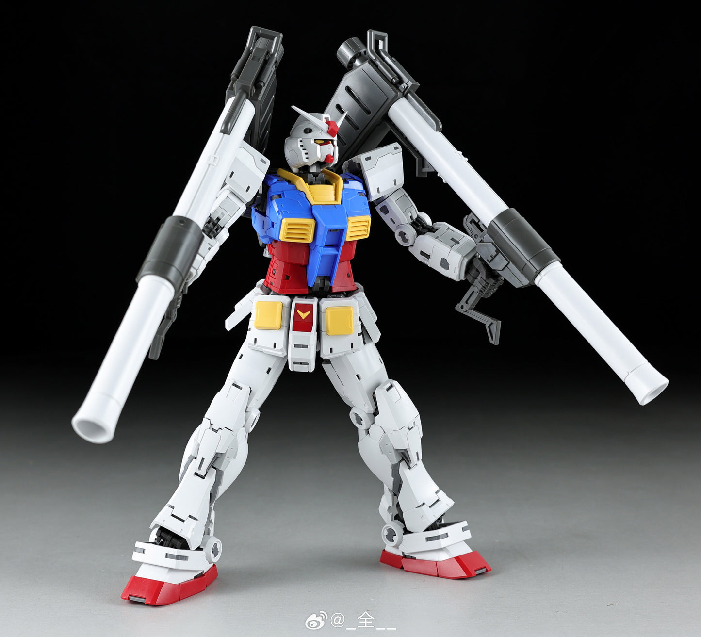 [In Stock] Fat Cat 1/100 MG size Upscaled RG 2.0 RX-78-2 Gundam Model Kit