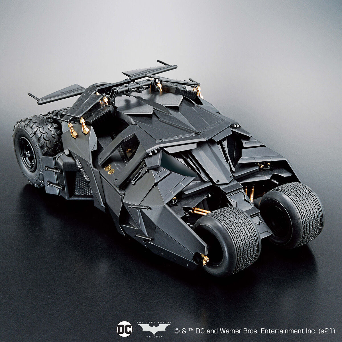 [In Stock] Bandai Batmobile (2005 Nolan Batman Begins Ver.) 1/35 Scale Plastic Model Kit