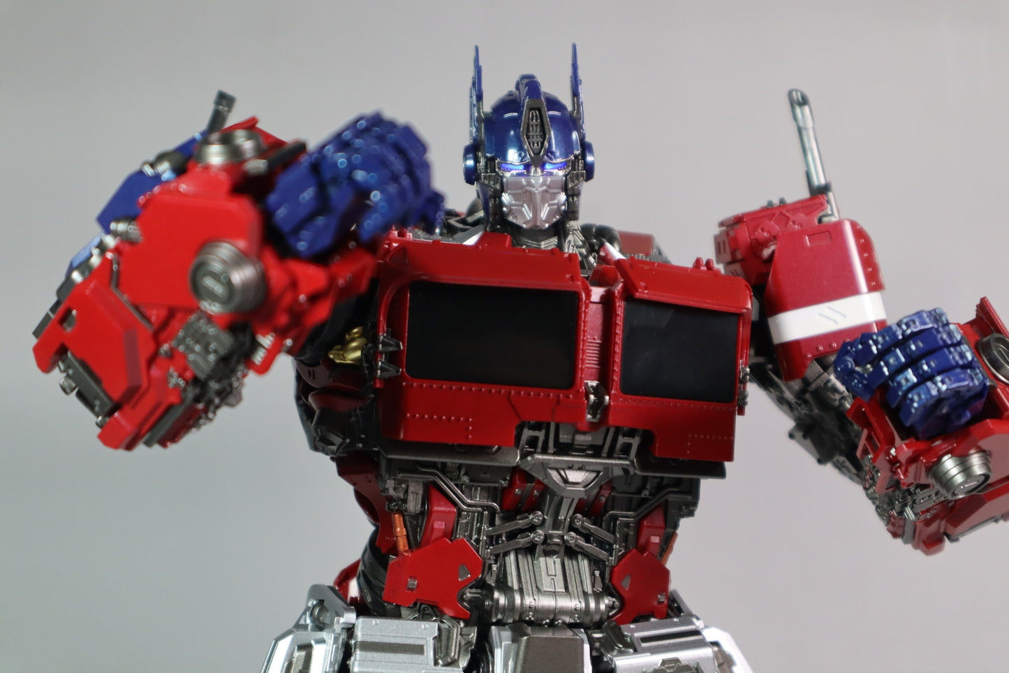 [In Stock] Transformers MD-001 Optimus Prime Action Figure 28cm Tall
