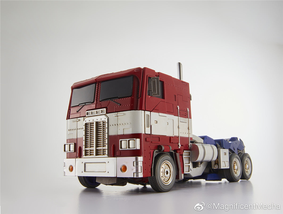 Magnificent Mecha MM01 Optimus Prime 30cm Transformable Action Figure