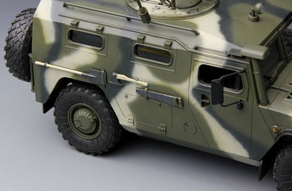 Meng 1/35 RUSSIAN ARMORED HIGH-MOBILITY VEHICLE GAZ-233014 STS “TIGER” Plastic Model Kit VS-003